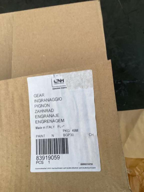 Hydraulic pump gear for Ford Photo 2