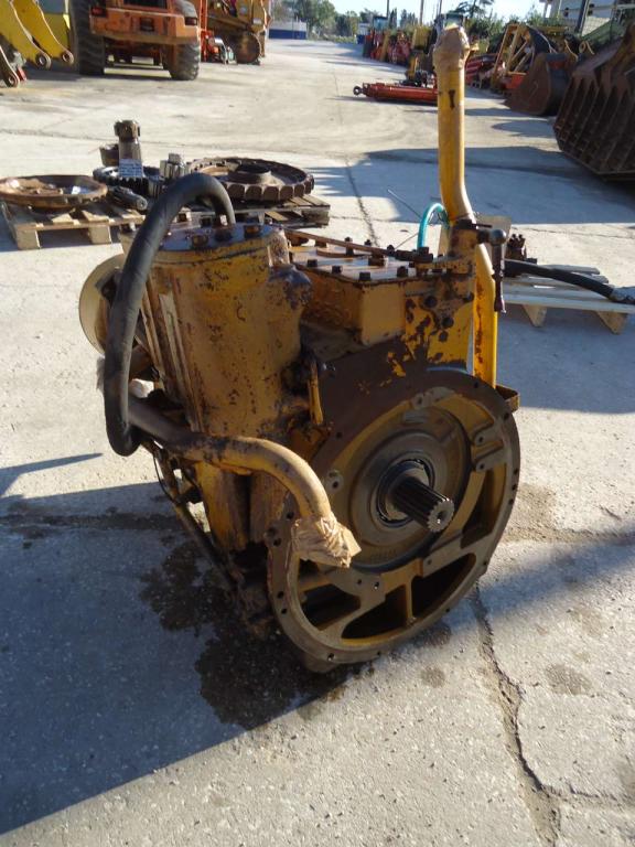 Transmission for Caterpillar 955L Photo 1