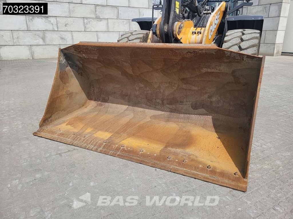 Case 821 G Photo 15