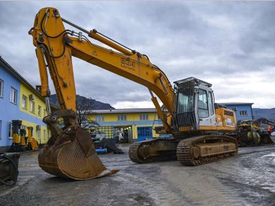 Liebherr R934B sold by Balavto