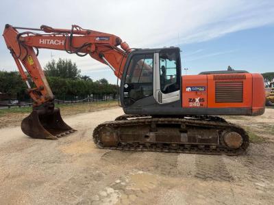 Hitachi Zaxis 240N sold by Leo MMT Srl