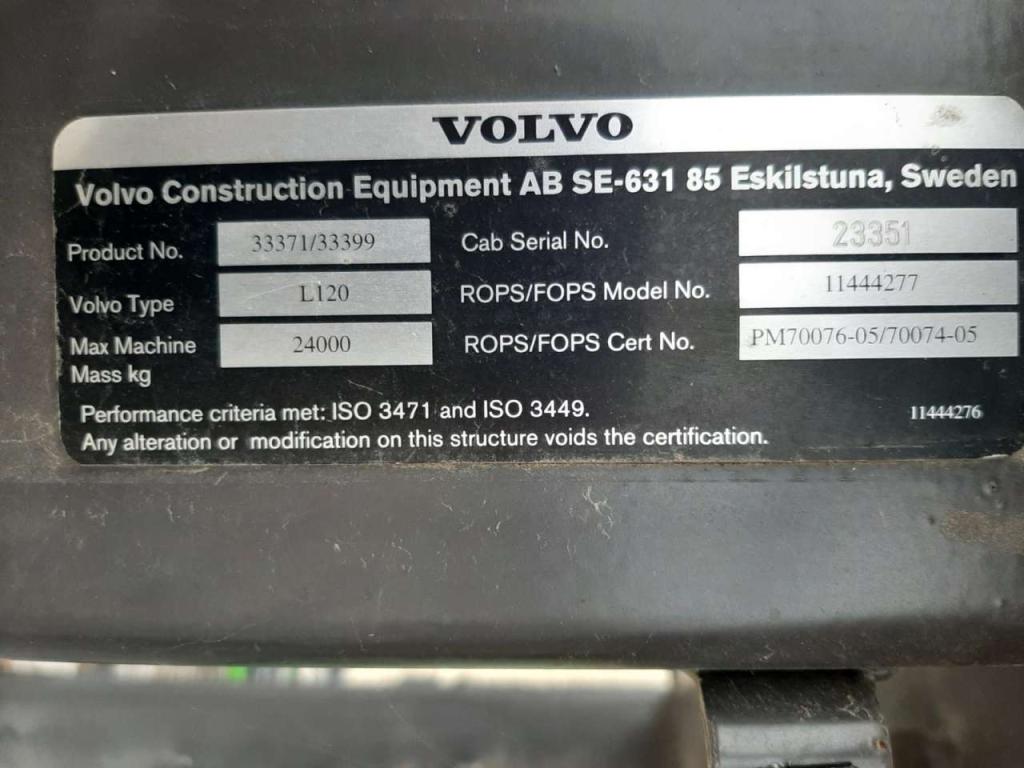 Volvo L120 Photo 3