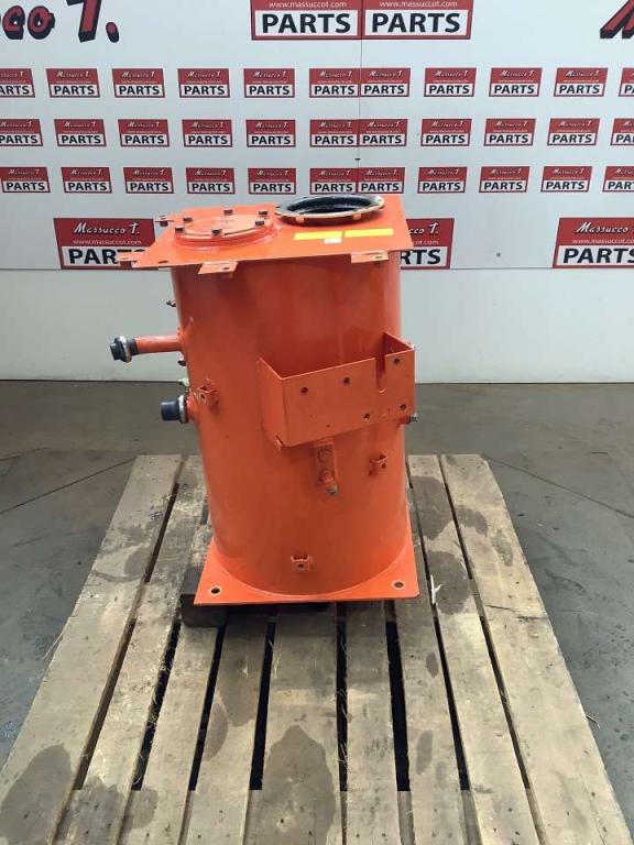 Oil tank for Hitachi Zx130 Photo 2