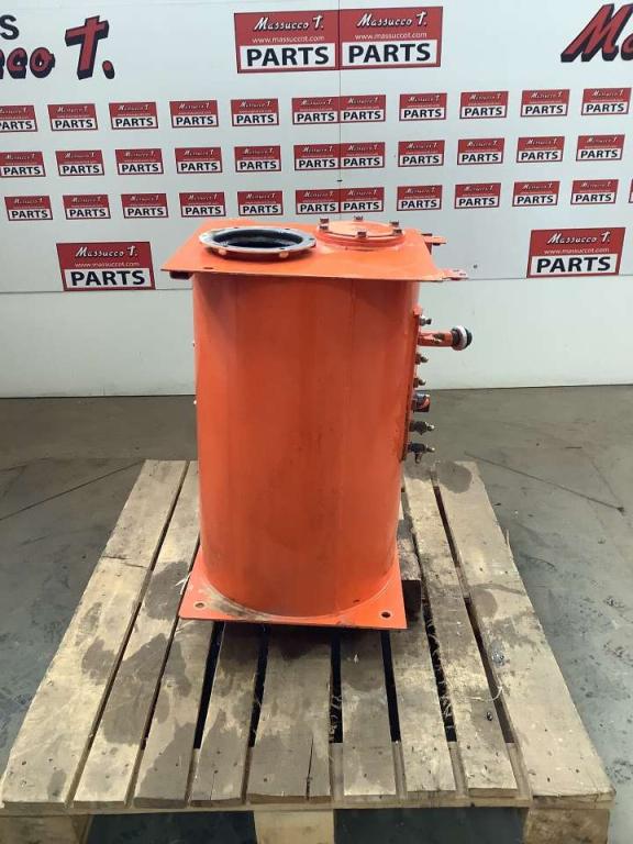 Oil tank for Hitachi Zx130 Photo 4