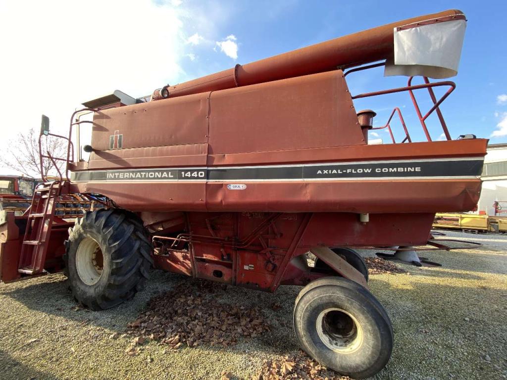 Case IH Axial Flow 1440 Photo 4
