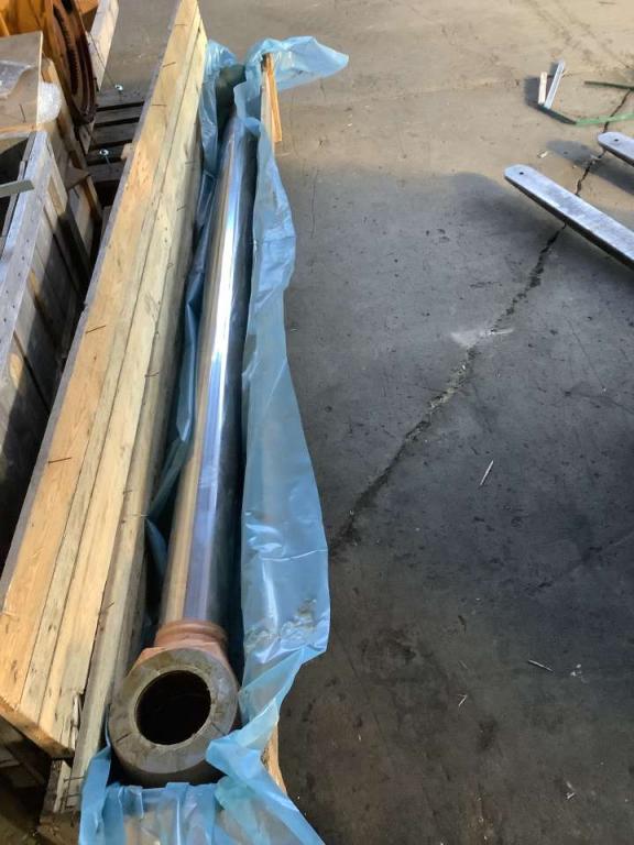 Cylinder rod Photo 1