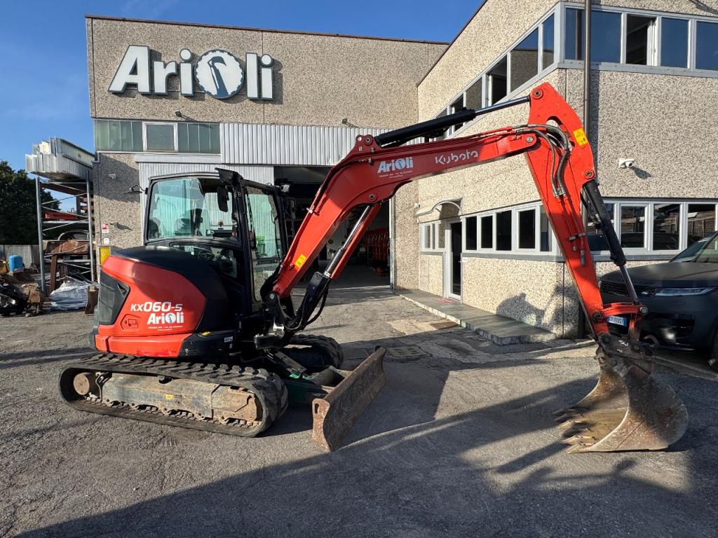 Kubota KX060-5 Photo 1