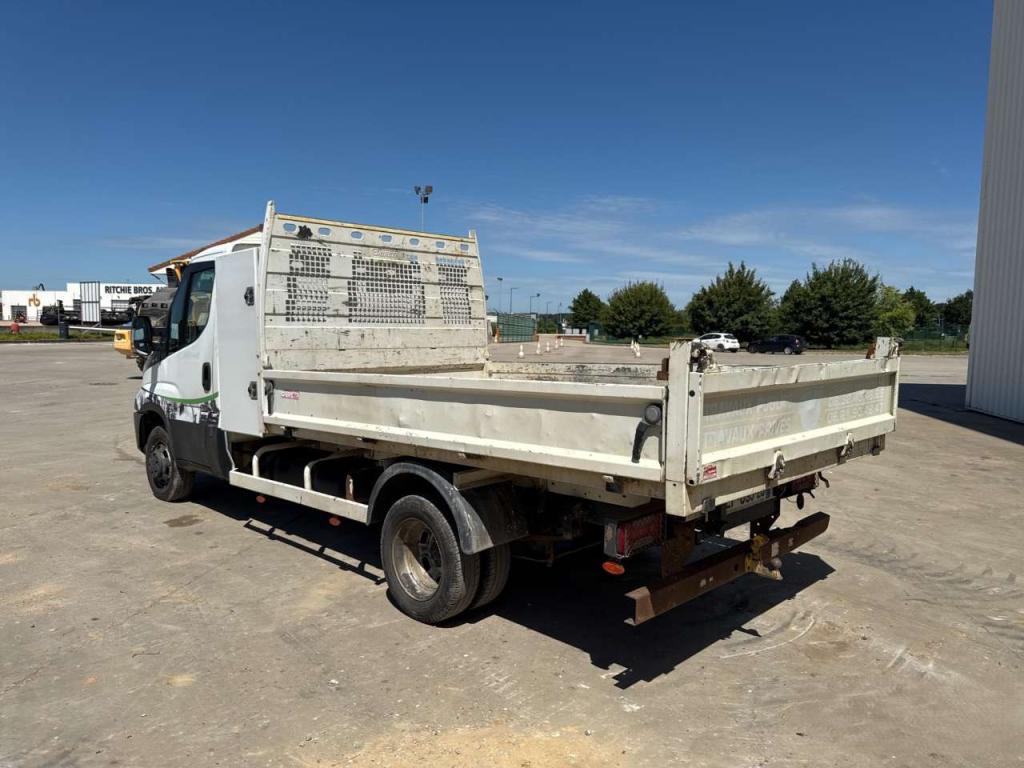 Iveco DAILY 35-150 Photo 12