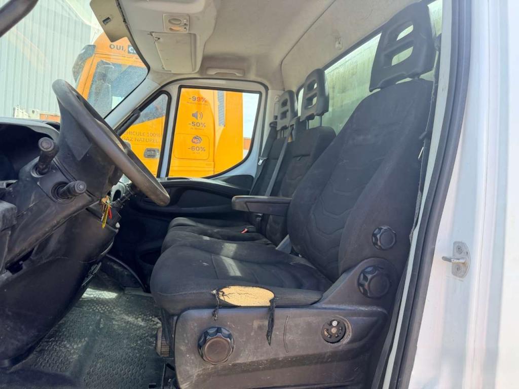 Iveco DAILY 35-150 Photo 14