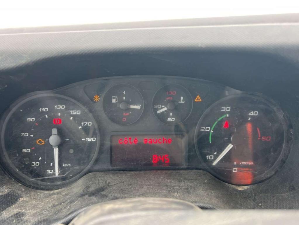 Iveco DAILY 35-150 Photo 9