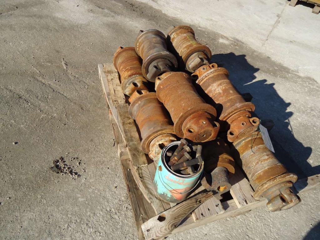 Upper and lower rollers for Fiat Hitachi FH300 Photo 4