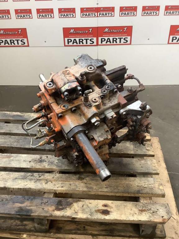 Hydraulic distributor for Fiat Hitachi EX 235 Photo 2
