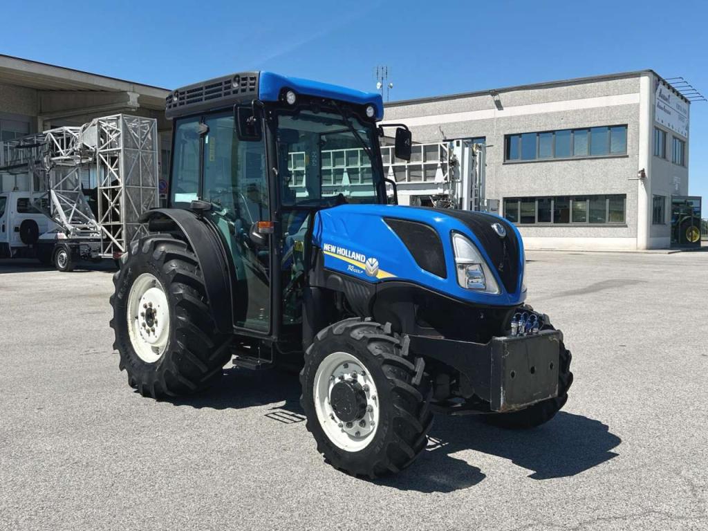 New Holland T4.100LP 4X4 Photo 16
