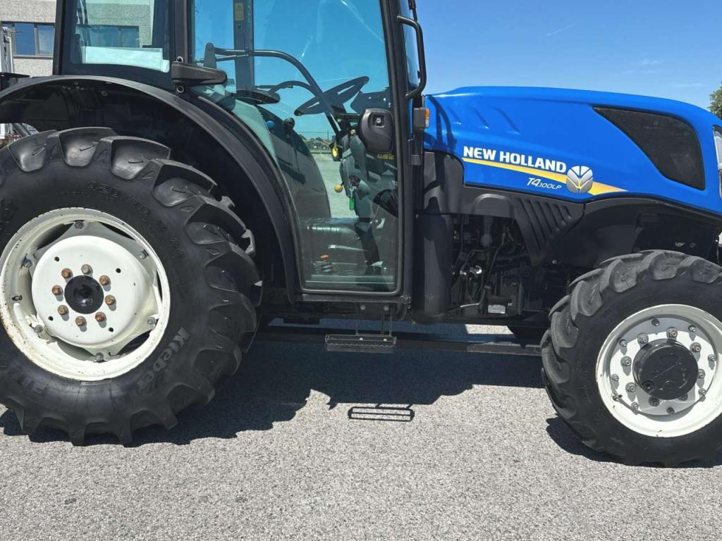 New Holland T4.100LP 4X4 Photo 8