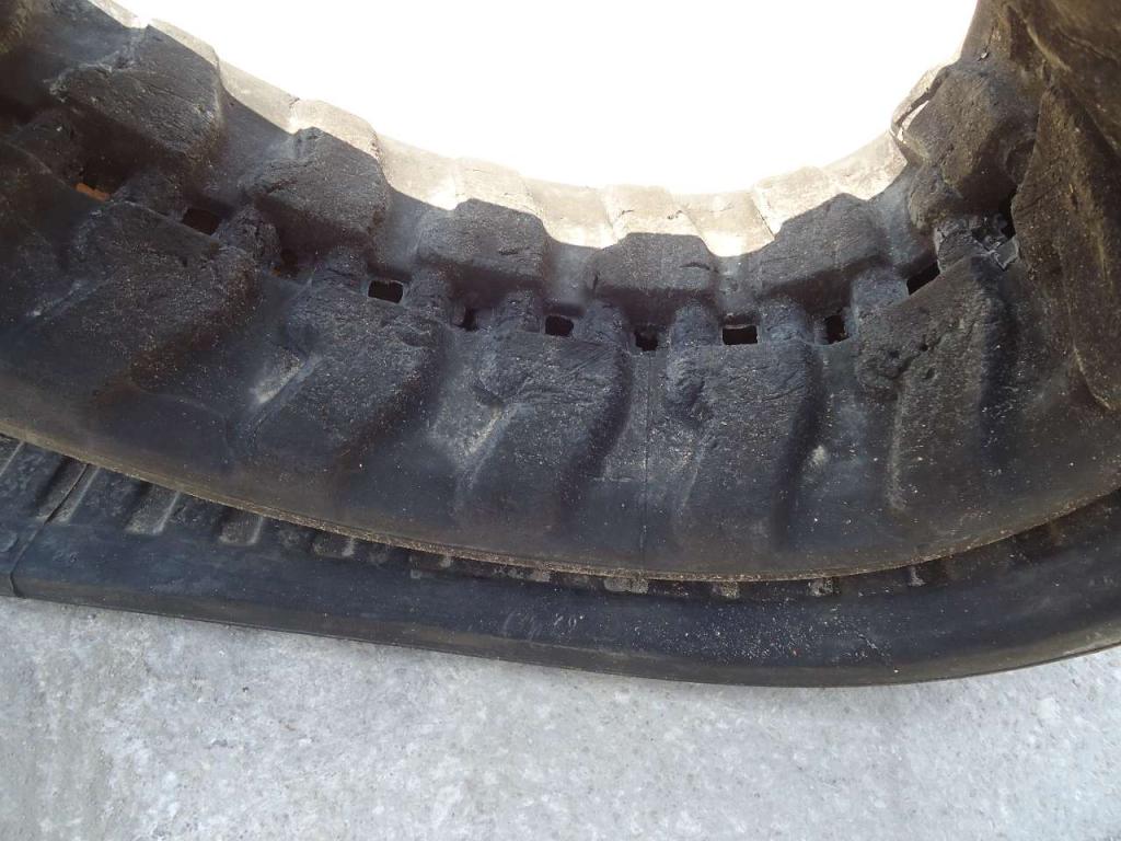 Rubber tracks Photo 4