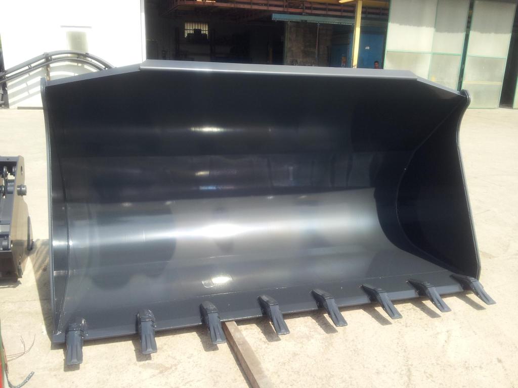 Loader bucket Photo 1
