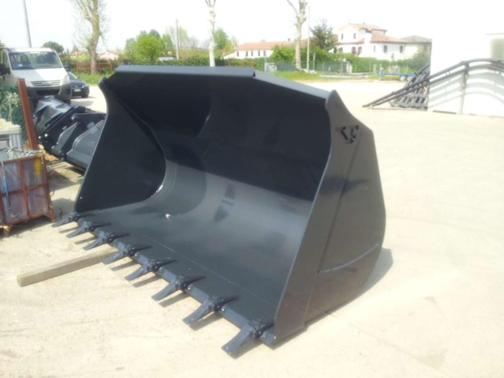Loader bucket Photo 5