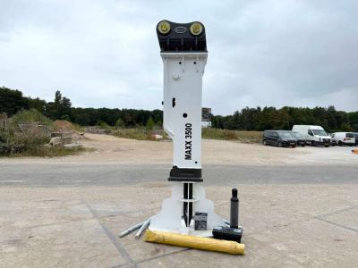 Maxx 3500 Hydraulic Breaker -  40-60 Ton / Brand N Hydraulic hammer sold by Boss Machinery