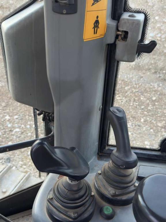 New Holland D180 Photo 13