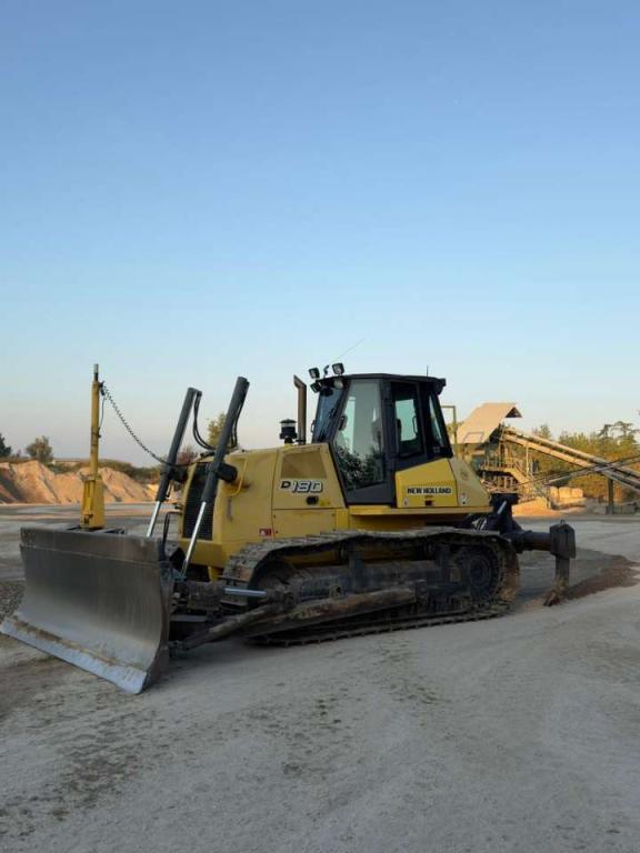 New Holland D180 Photo 4