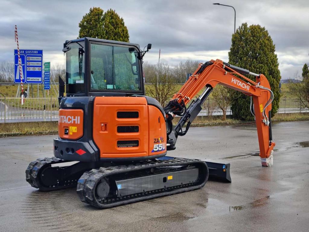 Hitachi ZX 55U-6 CLR Photo 5