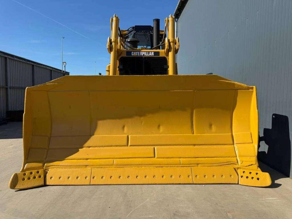 Caterpillar D9R Photo 16