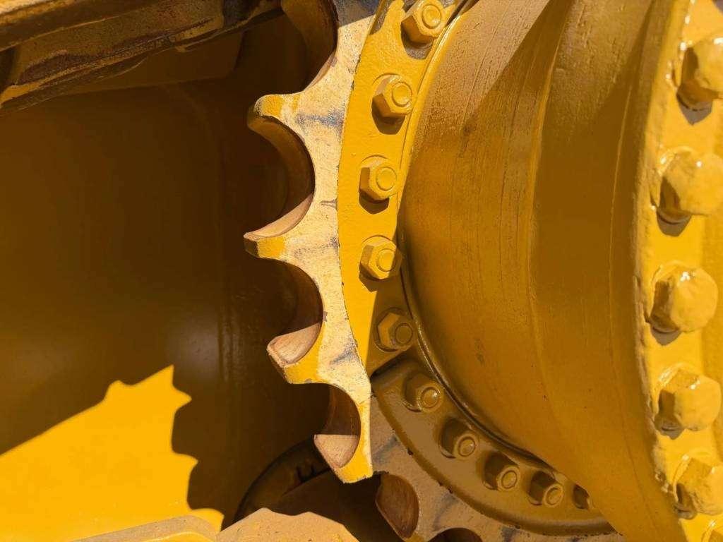 Caterpillar D9R Photo 24
