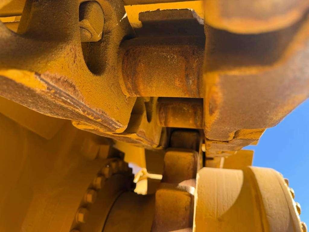 Caterpillar D9R Photo 27