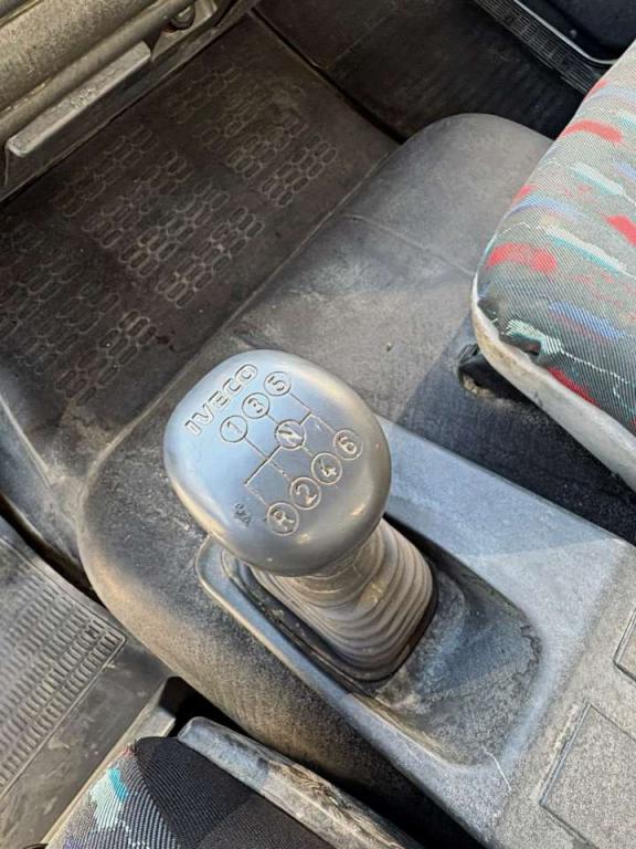 Iveco 100E15 Photo 7