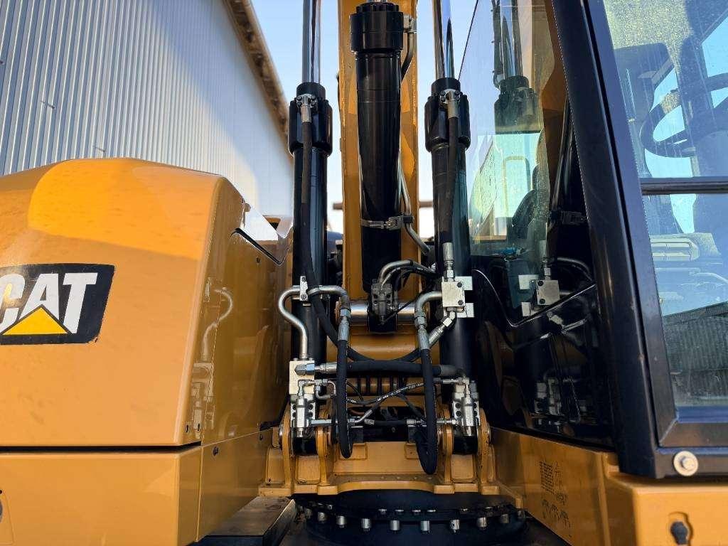 Caterpillar M315F Photo 30