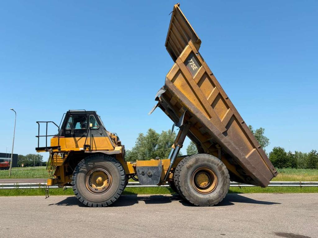 Caterpillar 775E Photo 11