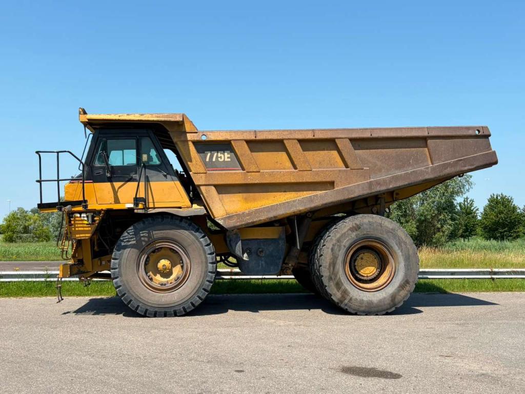 Caterpillar 775E Photo 2