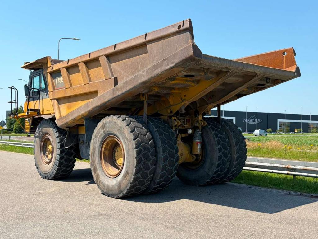 Caterpillar 775E Photo 3