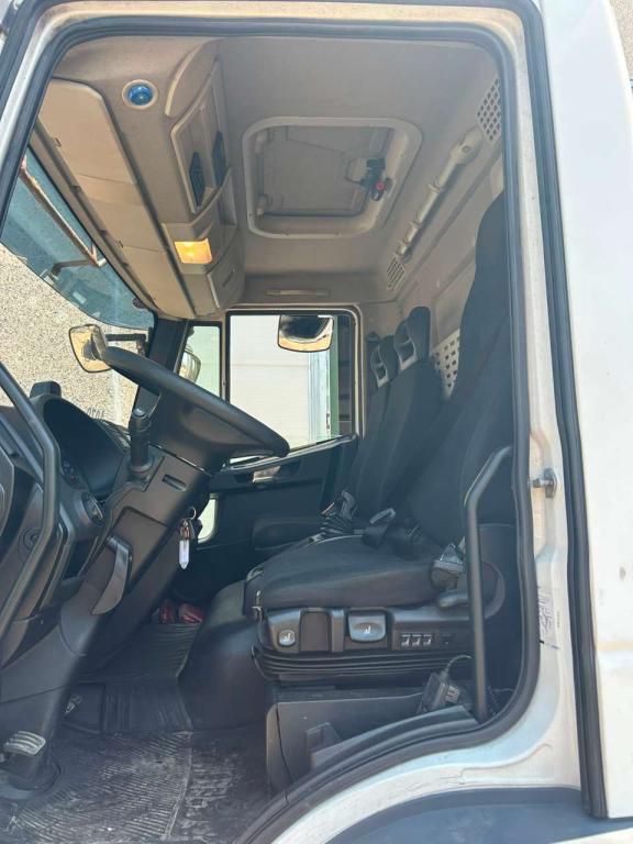 Iveco EUROCARGO 140-250 Photo 18