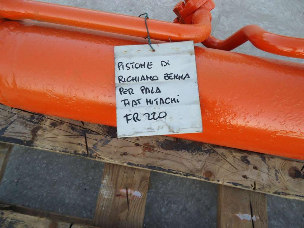 Bucket rotation piston for Fiat Hitachi FR220 Photo 4