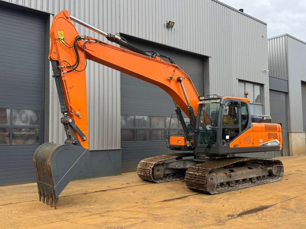 Doosan DX225LC-7 Photo 2