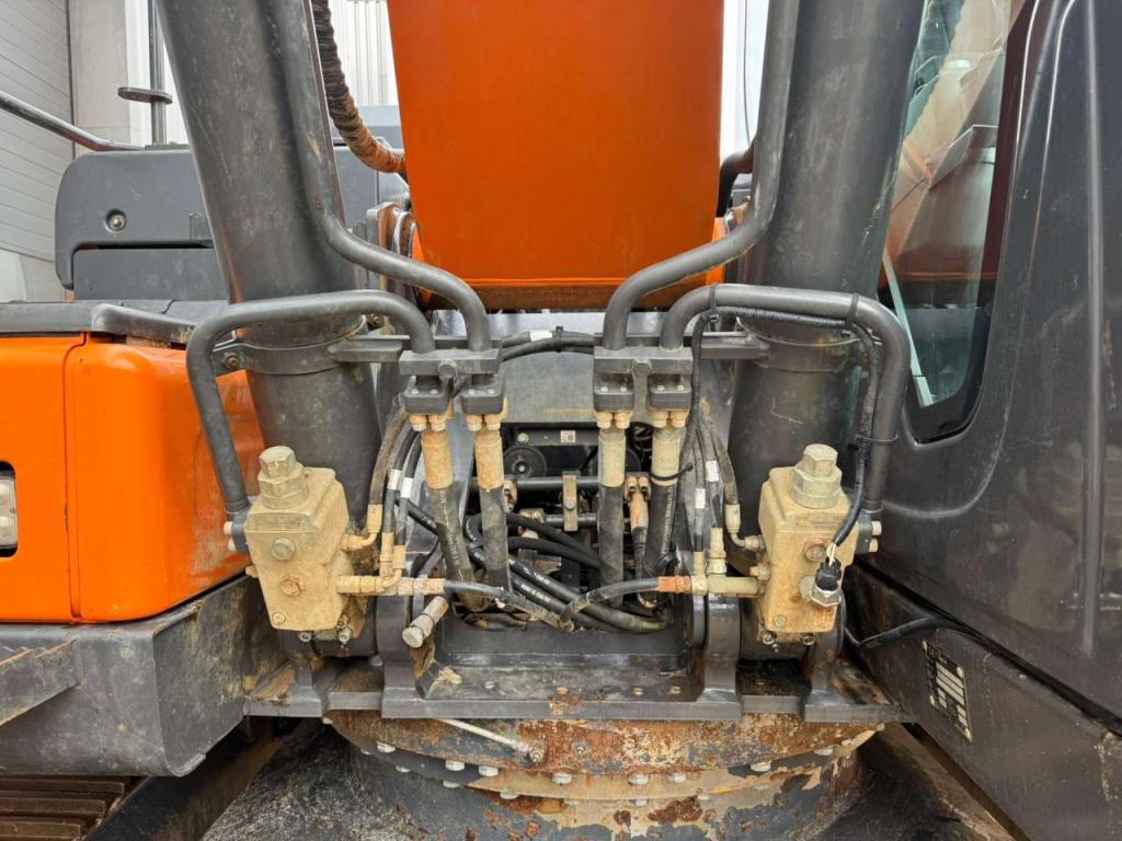 Doosan DX225LC-7 Photo 28