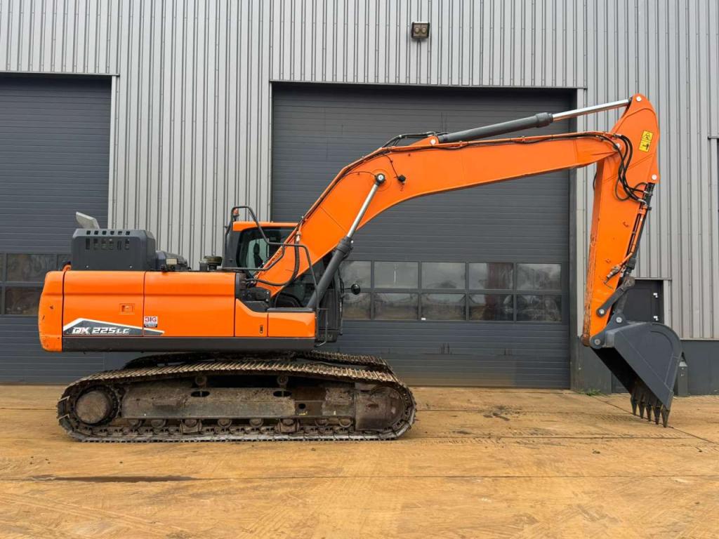 Doosan DX225LC-7 Photo 6