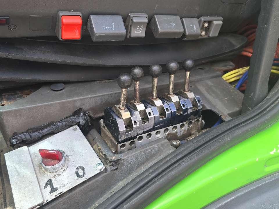 Iveco EUROTECH A240E26 Photo 9