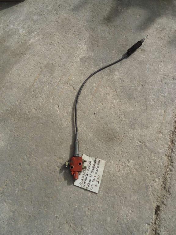 Hand brake control for Fiat Hitachi W270 Photo 2