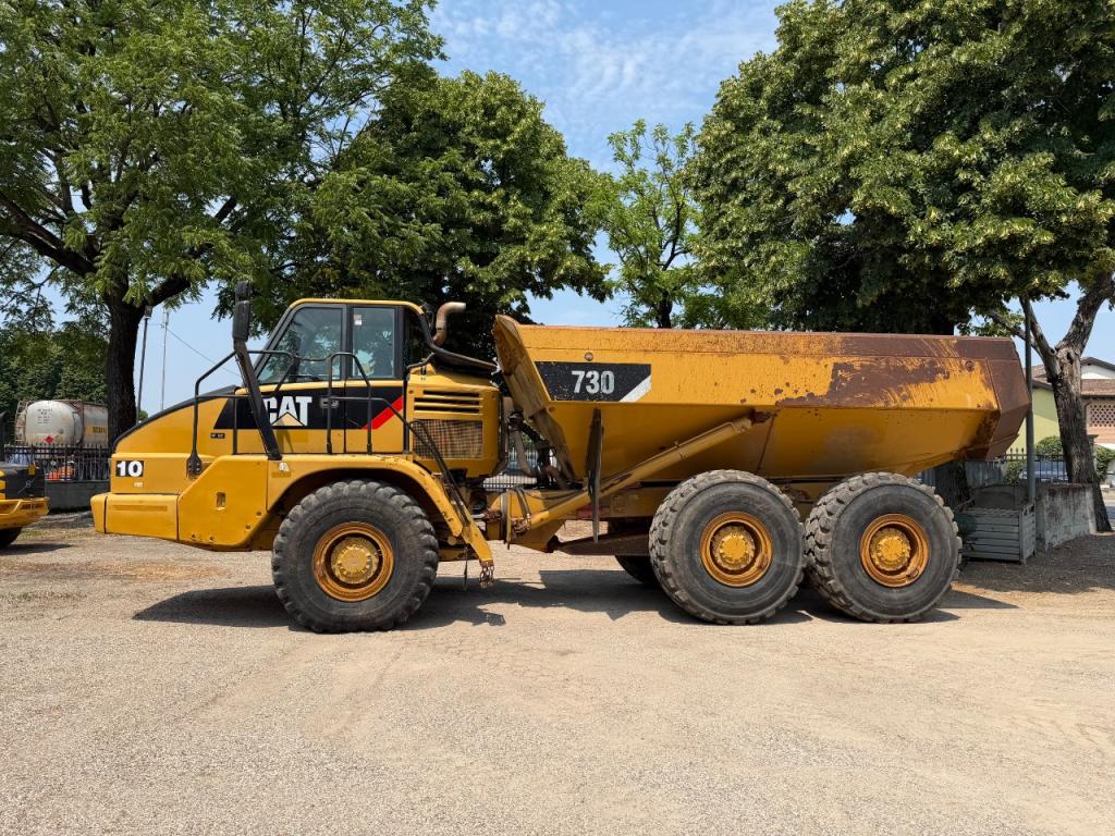 Caterpillar 730 Photo 4
