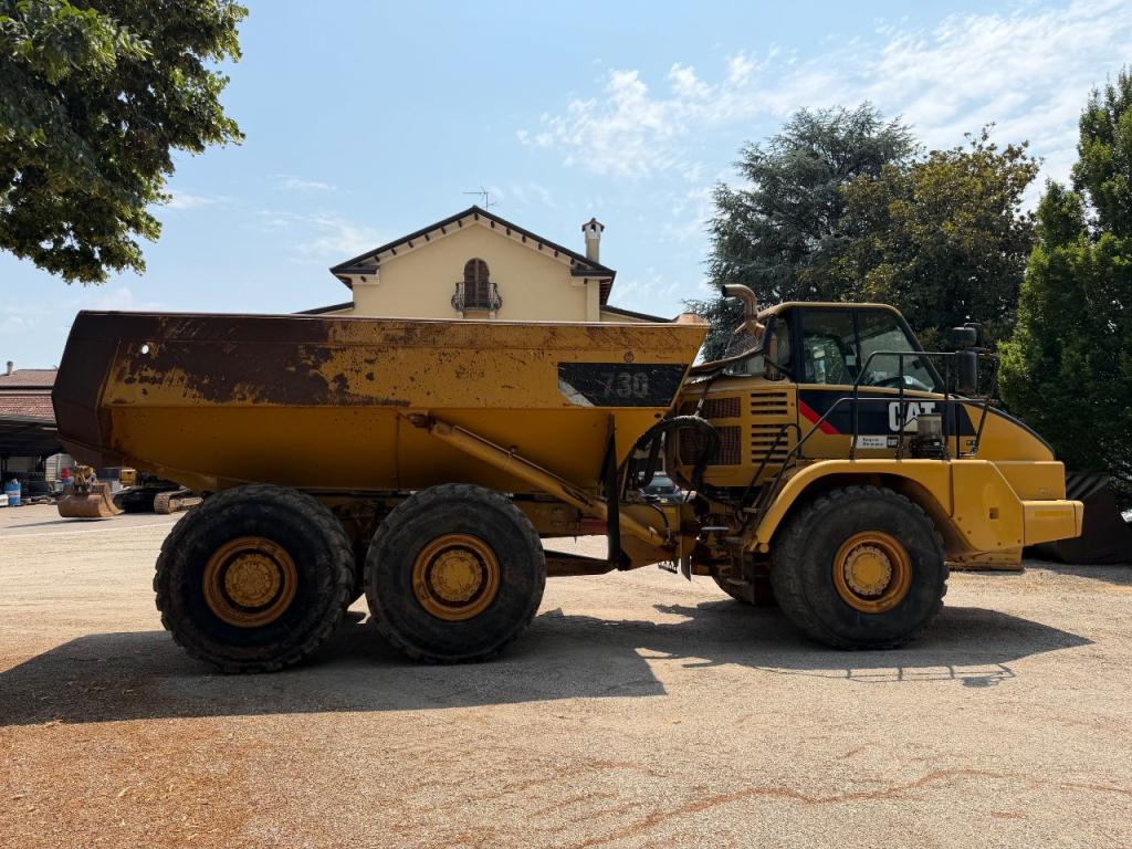 Caterpillar 730 Photo 7