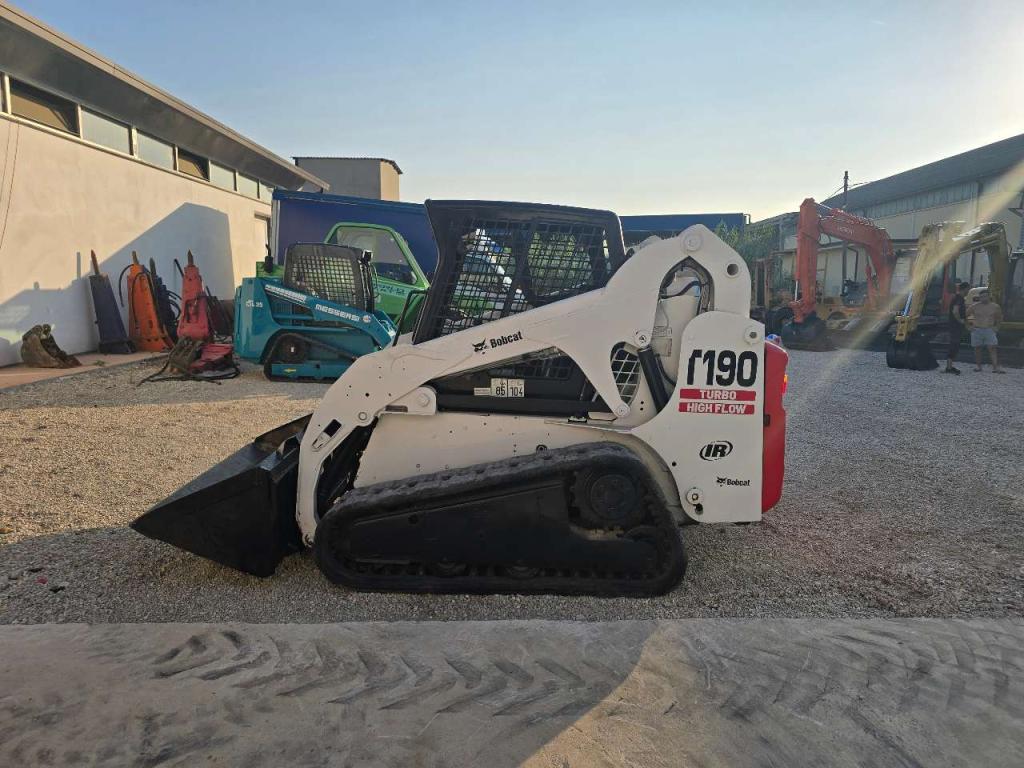 Bobcat T 190 Photo 2