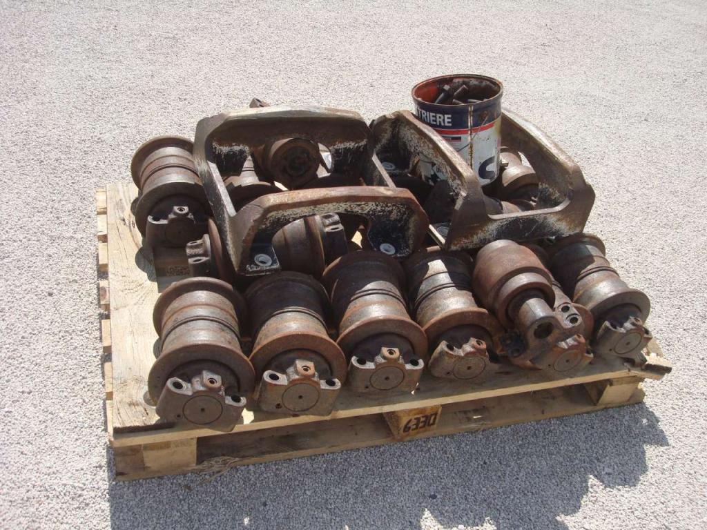 Track rollers for Hitachi ZX 160 Photo 4