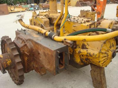 Boat complete with gearboxes and clutches for CAT 955L sold by OLM 90 Srl
