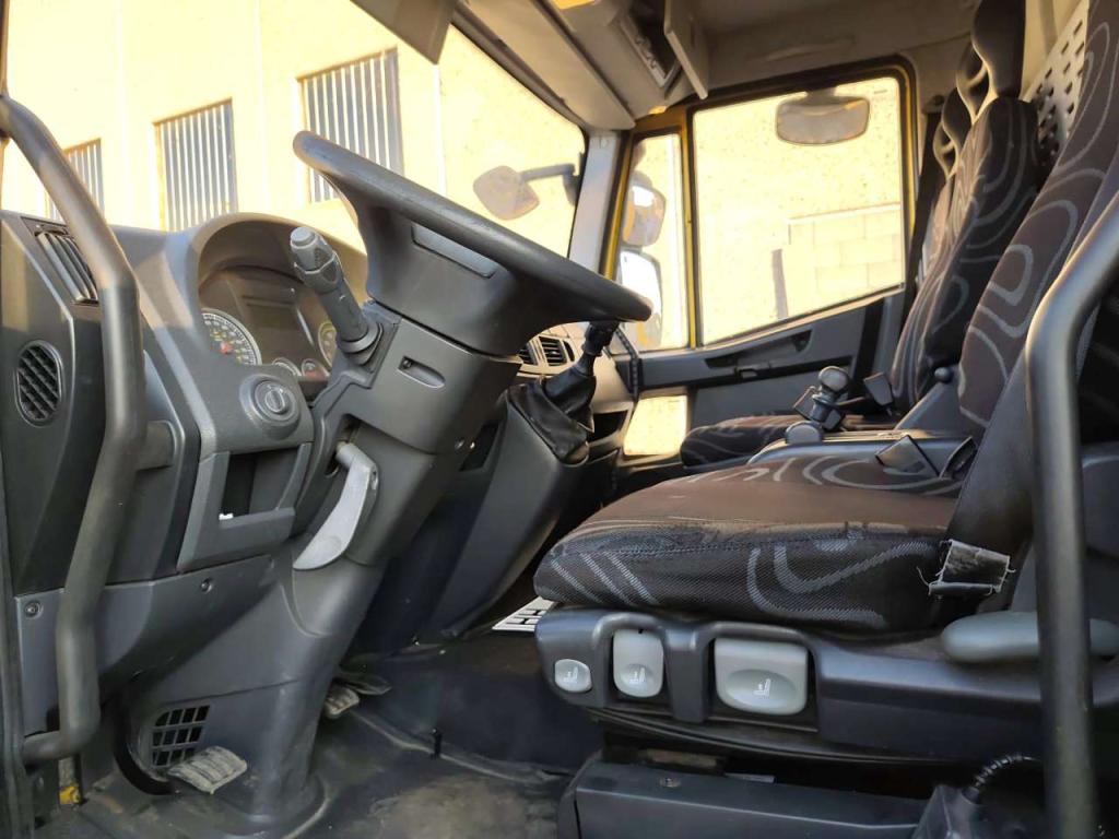 Iveco EUROCARGO CUBE 120E28P Photo 7
