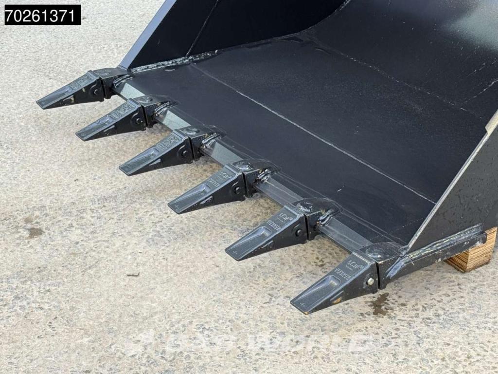 CW30 1400MM - CW30 - 711kg -1136 LTR Other Photo 13