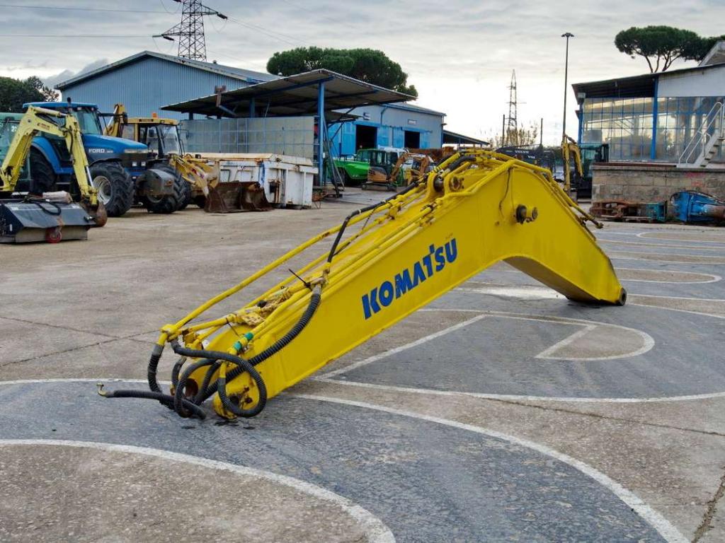 Komatsu PC210NLC-7 Photo 2