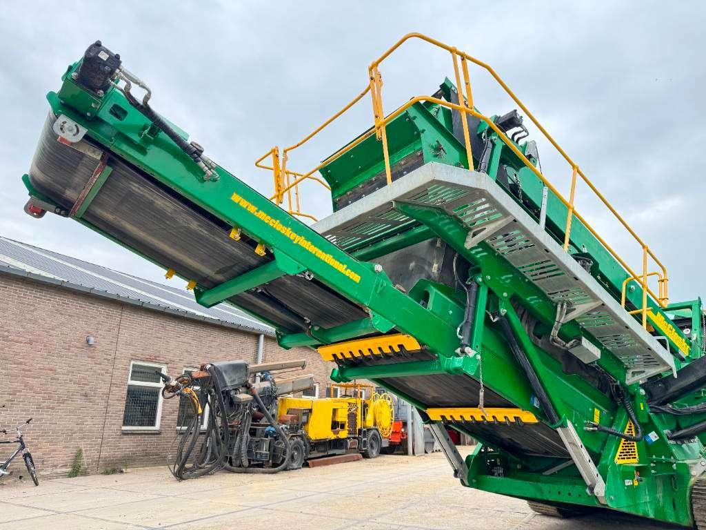 McCloskey S130 2D - TOP Condition / 3 conveyors Photo 14