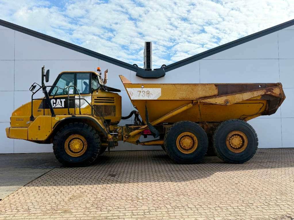 Caterpillar 730 - Automatic Greasing / Body Heating Photo 2